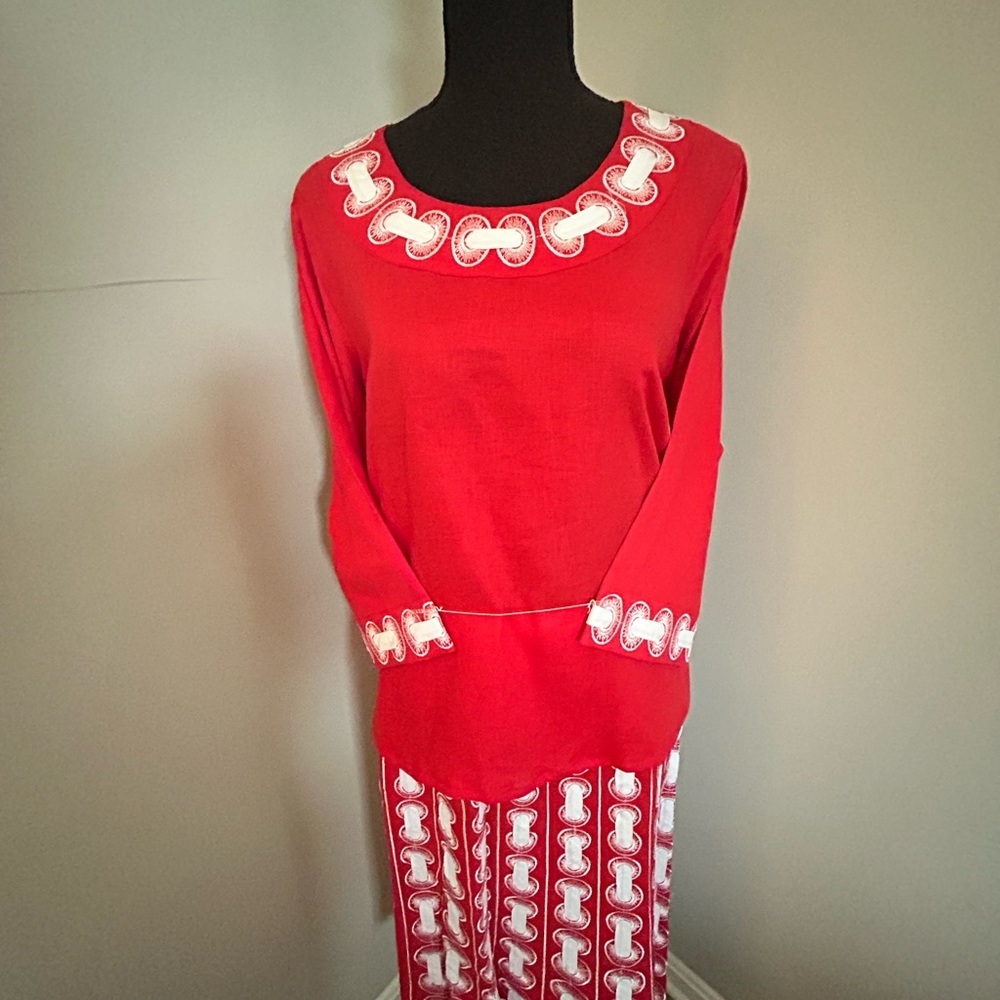 NWT JSong Red Top and Skirt  Set with White Embroidery, size 10